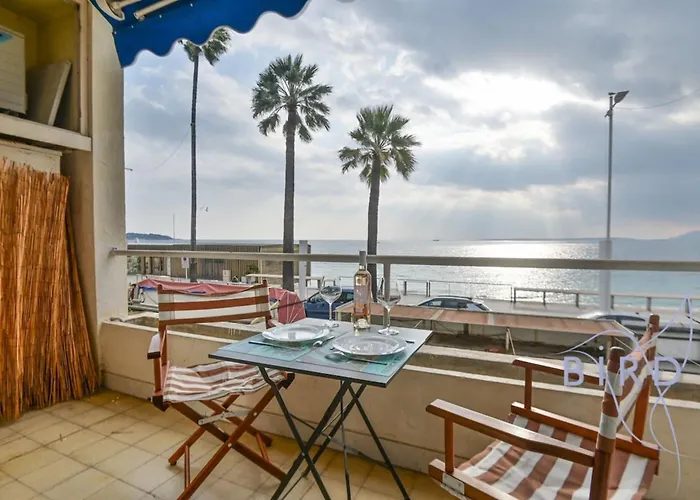 דירה Large On The Seafront *