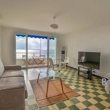 Appartement Large On The Seafront